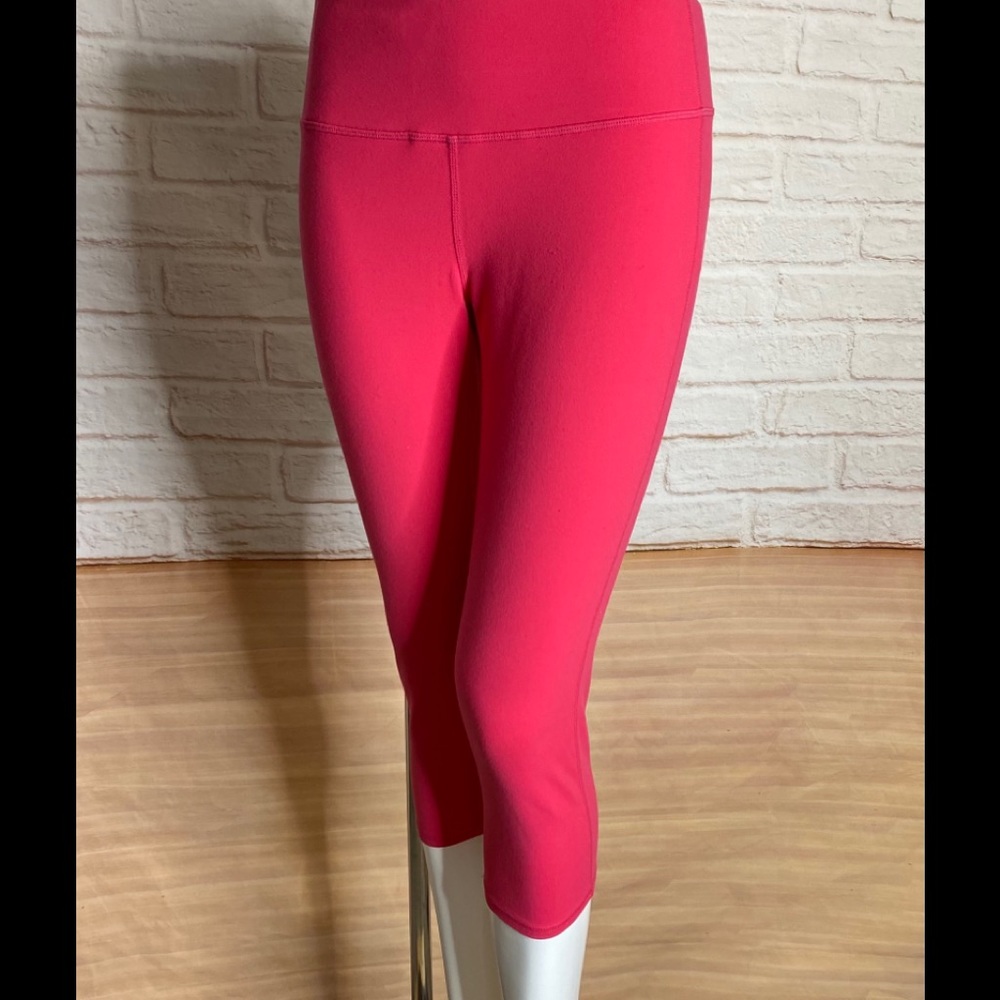 Athleta capri leggings pants size L - Picture 1 of 9